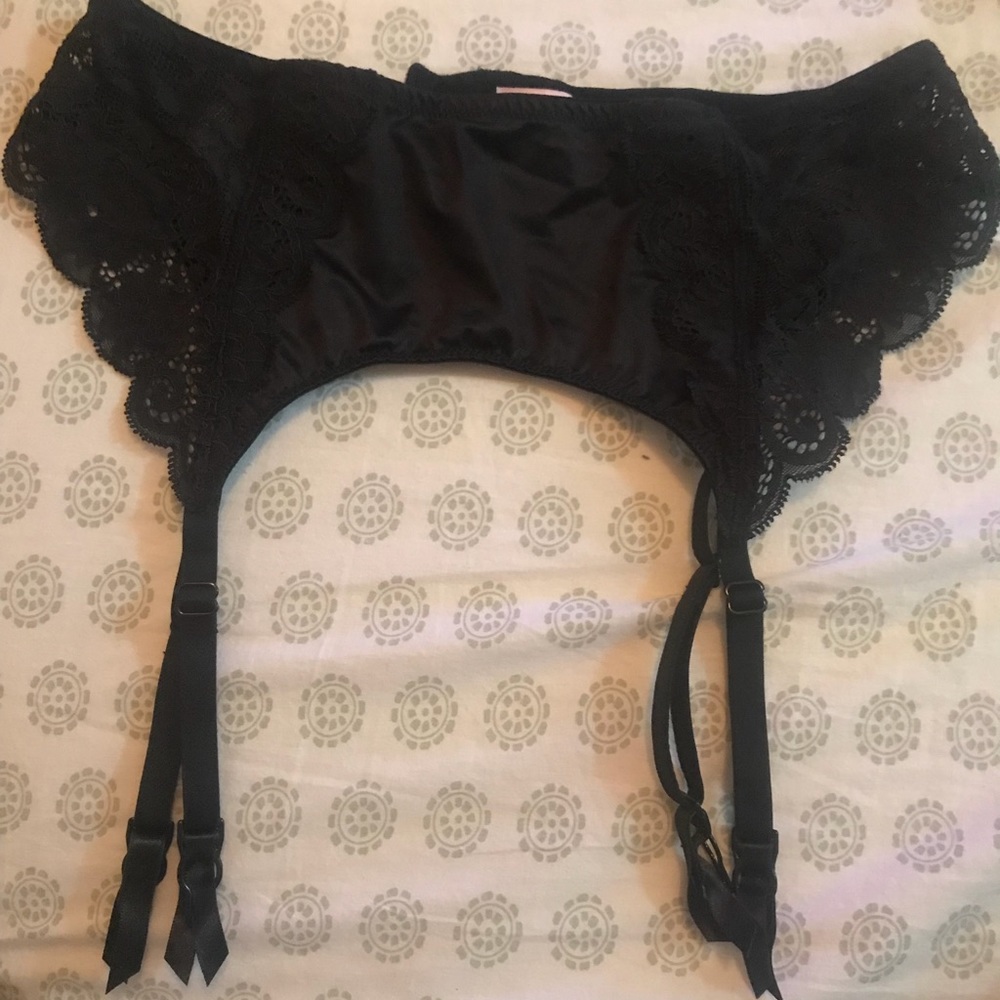 Victoria’s Secret garter belt
